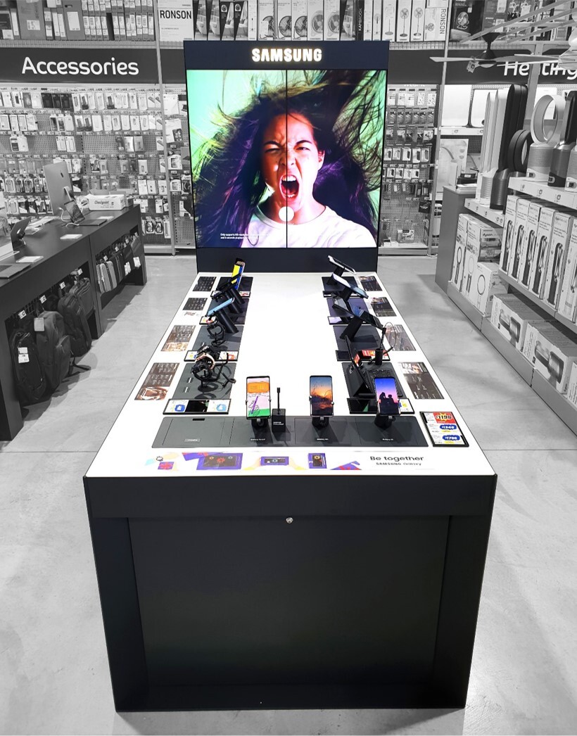 Electrical retailers shop